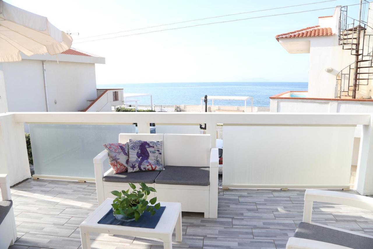 Marchesana Beach Sole Mare Spiaggia แตร์เม วิญาตอเร ภายนอก รูปภาพ